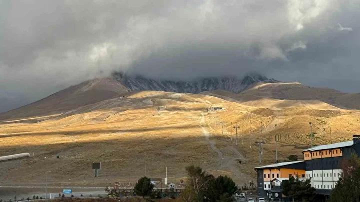 Erciyes Dağı'nda Sezonun İlk Karı Dünkü Fırtına ile Geldi