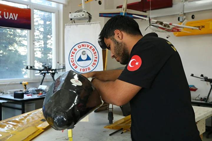 Erciyes Üniversitesi Öğrencileri Amerika’nın En Prestijli İHA Yarışmasında Ülkemizi Temsil Etti