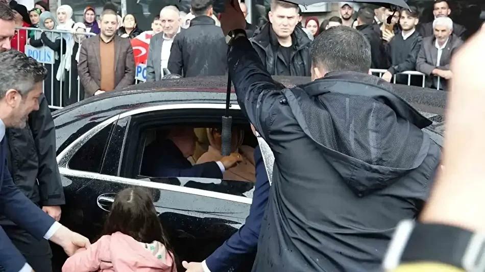 Erdoğan'ın Trabzon Seferi: Hava Koşulları Nedeniyle Kara Yolunu Tercih Etti