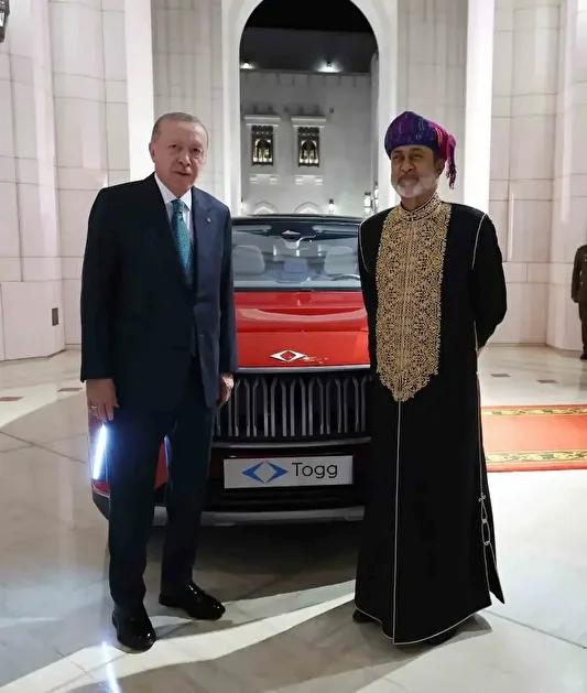 Erdoğan'ın Umman Zirvesi ve Togg Hediyesi Etkileşimi