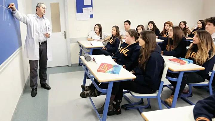 Erken Yaşta Eğitim Kısaltma Planları ve 2+2 Modeli Üzerine Güncel Gelişmeler 6 Erken Yaşta Eğitim Kısaltma Planları ve 2+2 Modeli Üzerine Güncel Gelişmeler