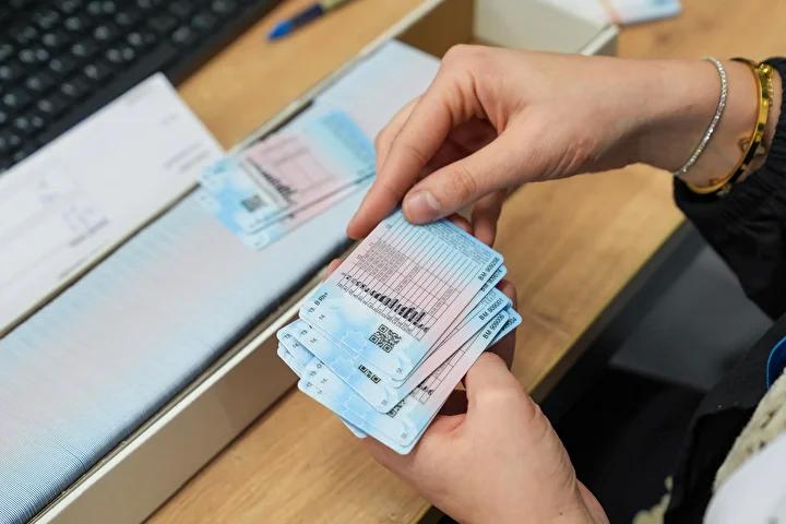 Eski Ehliyetlerin Yenilenme Süresi ve Güncel Başvuru İstatistikleri 4 Eski Ehliyetlerin Yenilenme Süresi ve Güncel Başvuru İstatistikleri