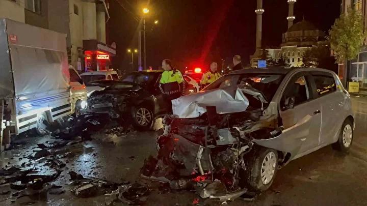 Eskişehir'de Zincirleme Trafik Kazası ve Detaylar 1 Olay Yerine Hızla Müdahale