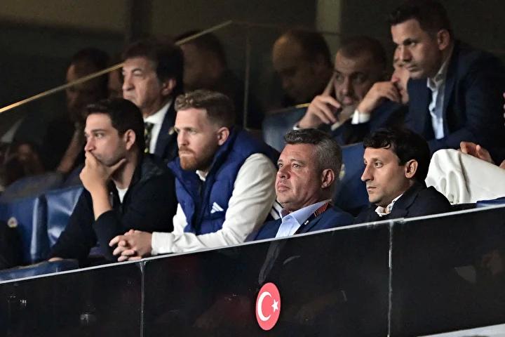Fenerbahçe-Galibiyet Keyfi ve Sadettin Saran'ın Tribünlerindeki Sevinci