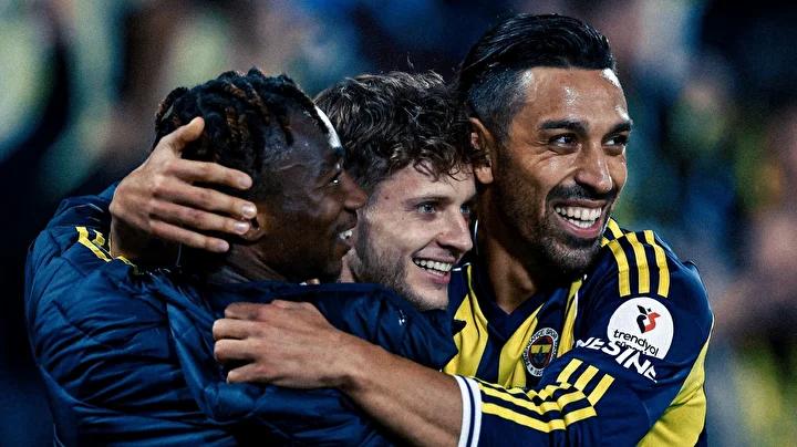 Fenerbahçe, Milli Arada Takımını Güçlendirmeye Çalışıyor