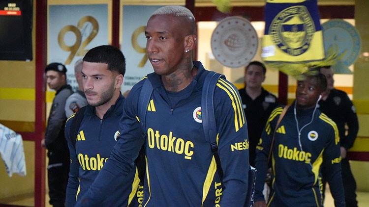 Fenerbahçe, Samsunspor Maçı Öncesi Samsun'a Ulaştı ve Taraftarla Buluştu