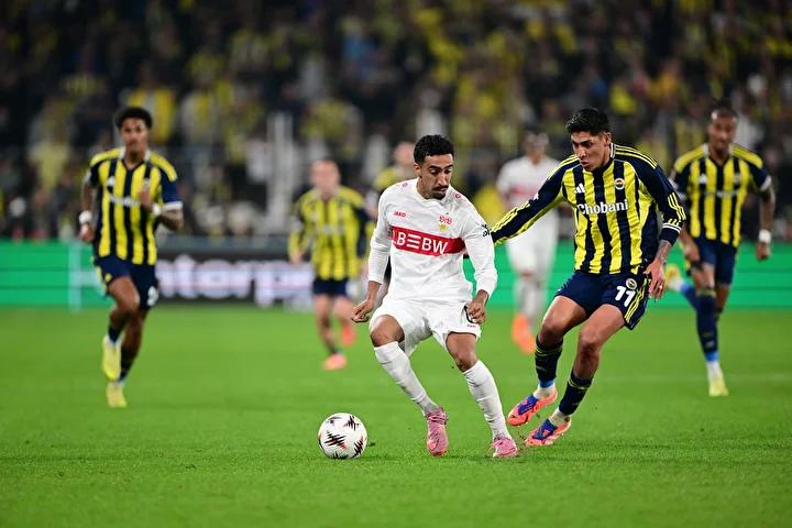Edson Alvarez'in Bacak Durumu Endişe Verici