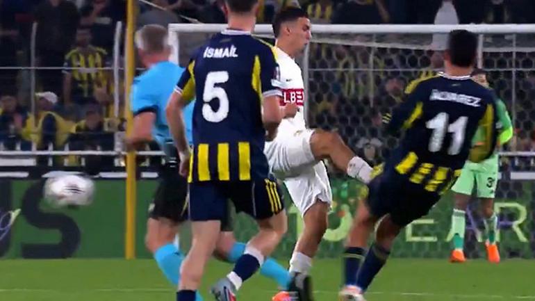 Fenerbahçe-Stuttgart Maçında Hakem Kararları ve Olaylar Özeti