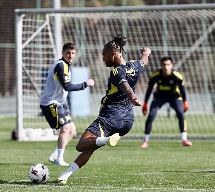 Fenerbahçe UEFA Avrupa Ligi Heyecanı ve Teknik Analizler