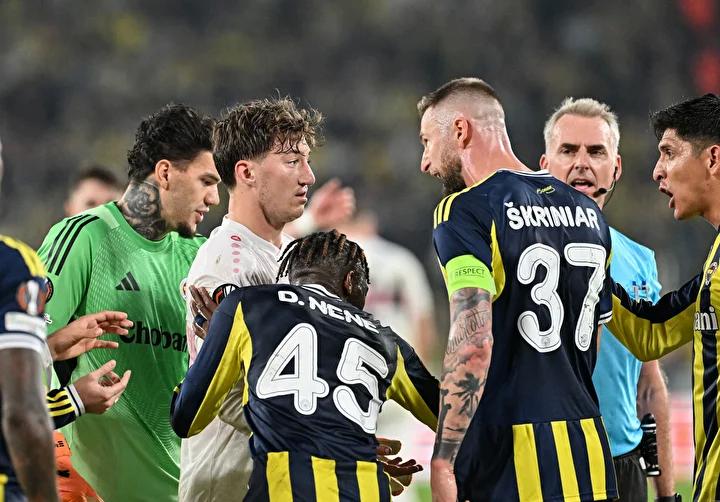 Fenerbahçe ve Hakem Tartışması: Kehlet'in Kararları Gündemde