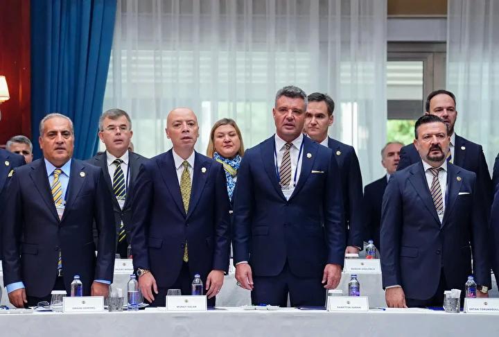 Fenerbahçe Yüksek Divan Kurulu Toplantısında Sıcak Anlar ve Güncel Gelişmeler