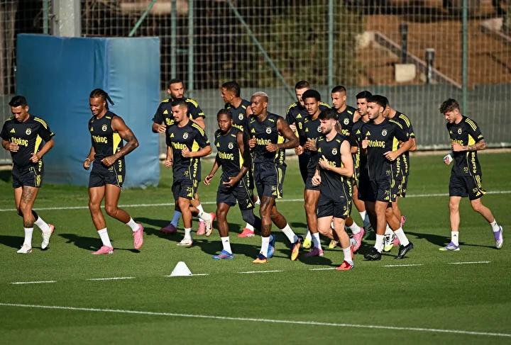 Fenerbahçe'de Eleştirilen Oyuncular ve Müdahale Planları