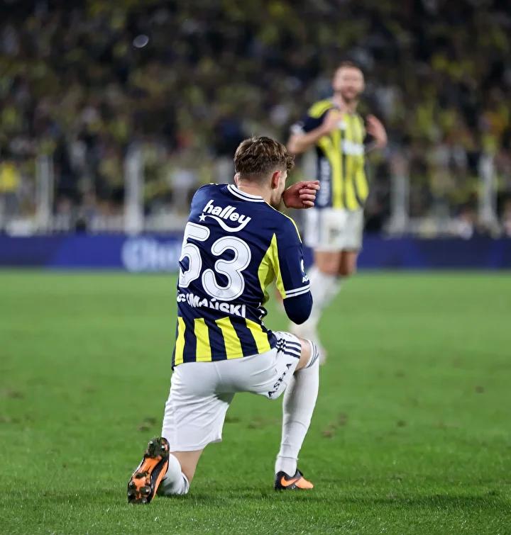 Fenerbahçe'de Szymanski Transferinde Benzersiz Gelişmeler