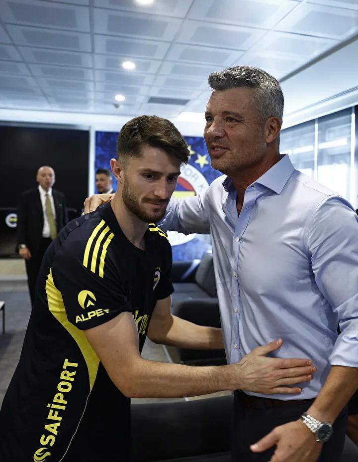 Fenerbahçe'de Teknik Direktör Gelişmeleri ve Planlamalar
