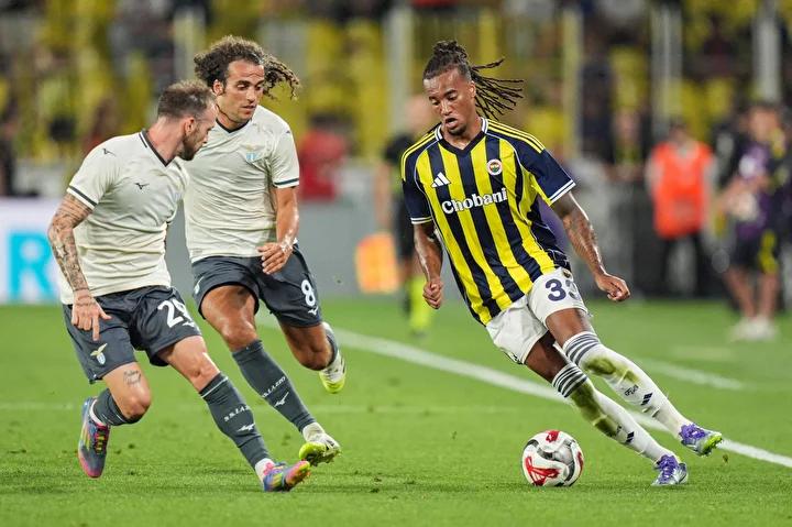 Fenerbahçe'nin genç yıldızı Archie Brown, menajerlik şirketini değiştirdi 1 Fenerbahçe'nin genç yıldızı Archie Brown, menajerlik şirketini değiştirdi