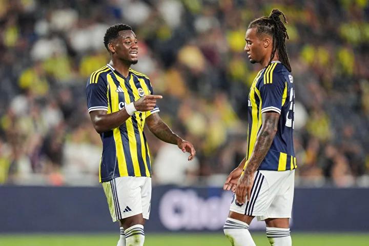 Fenerbahçe'nin genç yıldızı Archie Brown, menajerlik şirketini değiştirdi 2 Fenerbahçe'nin genç yıldızı Archie Brown, menajerlik şirketini değiştirdi