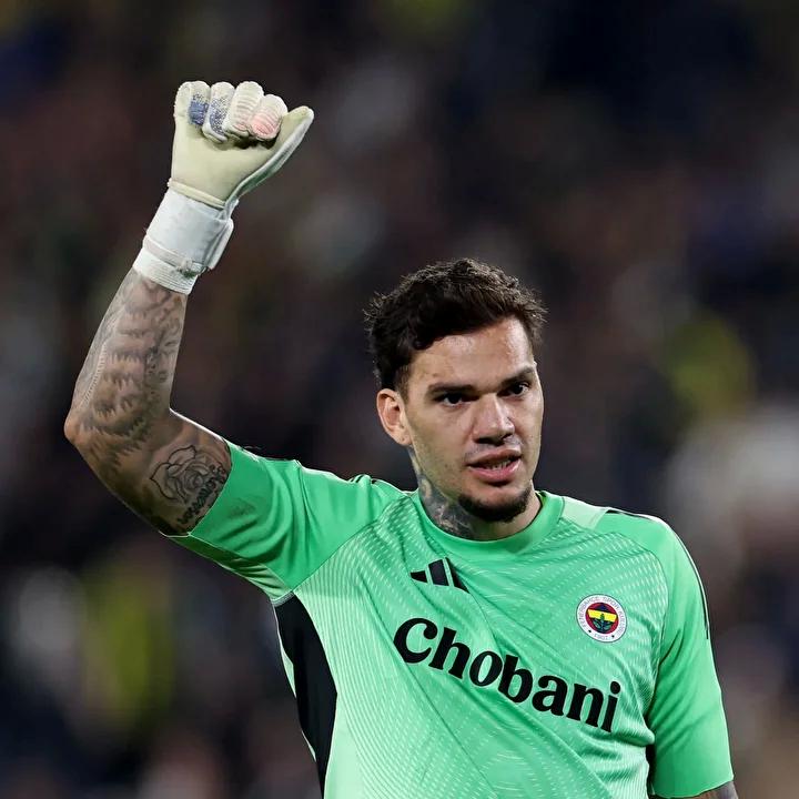 Fenerbahçe'nin Kalecisi Ederson'ın Samsunspor Maçı Öncesi Sakatlığı ve Milli Takım Değişikliği