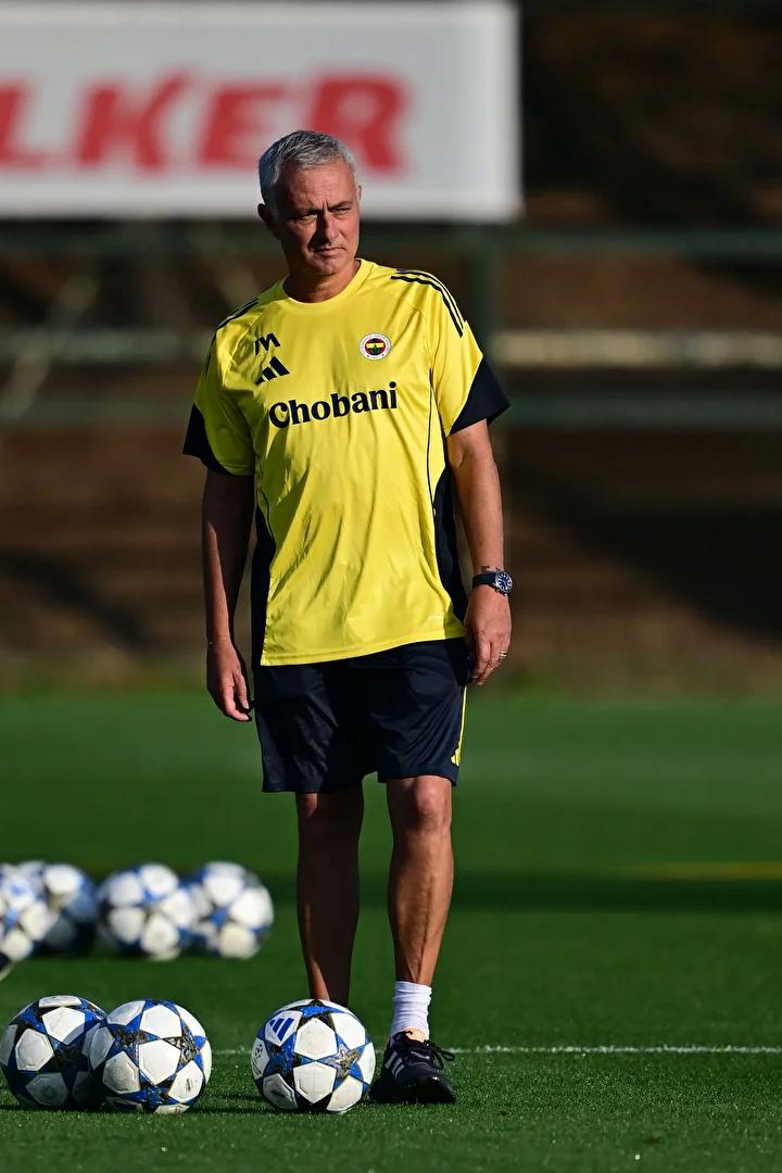 Fenerbahçe'nin Sezon Öncesi Kampındaki Gerçekler ve Mourinho'nun Geleceği