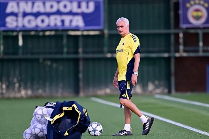 Fenerbahçe'nin Sezon Öncesi Kampındaki Gerçekler ve Mourinho'nun Geleceği