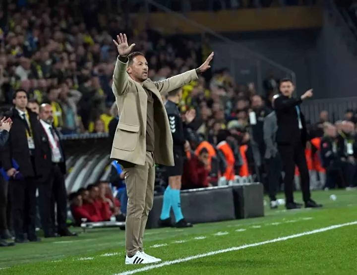 Fenerbahçe'nin Yeni Dizilişi ve Tedesco'nun Yedekleme Tercihleri 1 Unutulan Isimler Arasında Mert Müldür de Var
