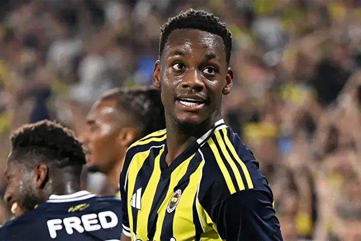 Fenerbahçe'nin Yıldız Forveti Duran, Ev Sorunu Nedeniyle Takımdan Uzaklaştı