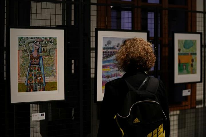 Filistin Sanatçıların Direniş Temalı Sergisi İzmir’de Sanatseverlerle Buluşuyor 4 Filistin Sanatçıların Direniş Temalı Sergisi İzmir’de Sanatseverlerle Buluşuyor