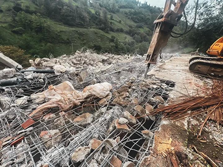 Fırtına Vadisi’nde Kayıp Doğal Doku Temizleniyor
