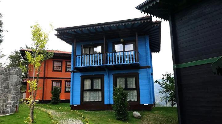 Gafulluk Tatil Köyü: Modern Döner Evler ve Doğa ile Bütünleşen Eko-Turizm Deneyimi