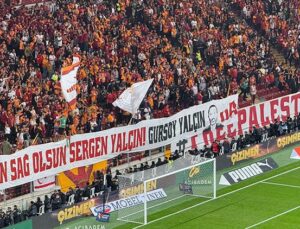 Galatasaray Taraftarlarından Sergen Yalçın ve Filistin Anması