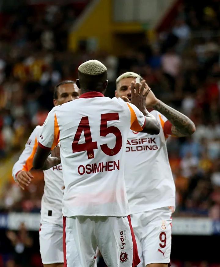 Galatasaray'ı Transfer Çalışmalarıyla Yoğun Günler Bekliyor: Kacper Kozlowski İçin Yeni Gelişmeler