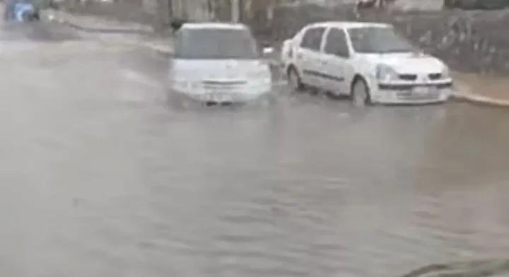 Gaziantep'te Akşam Saati Sağanak Yağış Gürültüsüyle Etkili Oldu