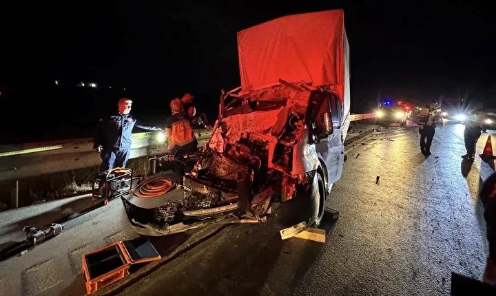Gaziantep'te Feci Trafik Kazası Sonrası Ayak İzleri Kaldı