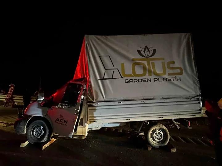 Gaziantep'te Feci Trafik Kazası Sonrası Ayak İzleri Kaldı