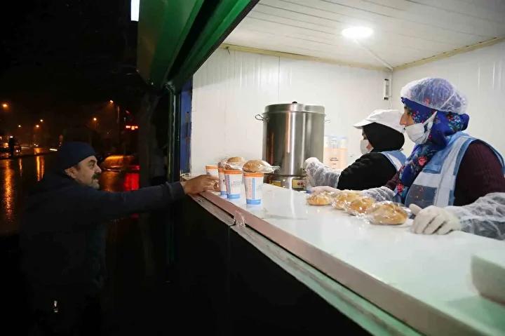Gaziantep'te Sıcak Çorba İkramıyla Güne Enerjik Başlangıçlar
