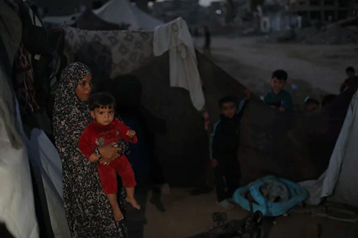 Gazze'de Bir Ailenin Zor Günleri: Nuseyrat Mülteci Kampı'nda Hayat Mücadelesi