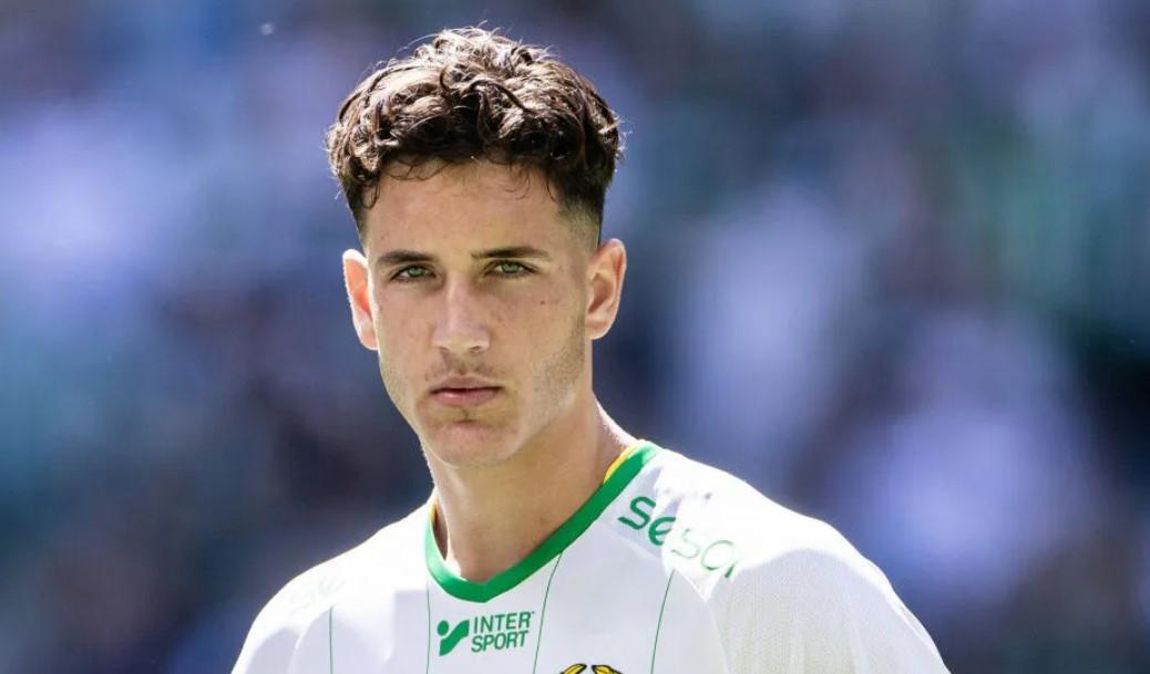 Genç Futbol Yıldızı Deniz Gül'ün Kariyer Yolculuğu