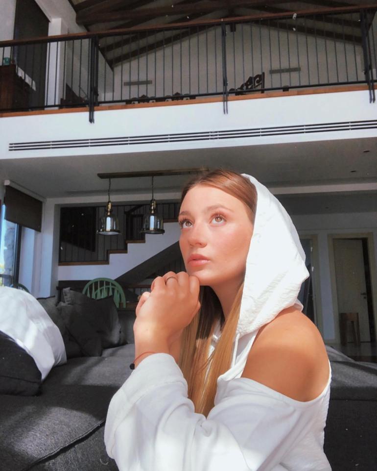 Gizem Karaca'nın İzmir’deki Lüks Villası ve Güncel Hayatı