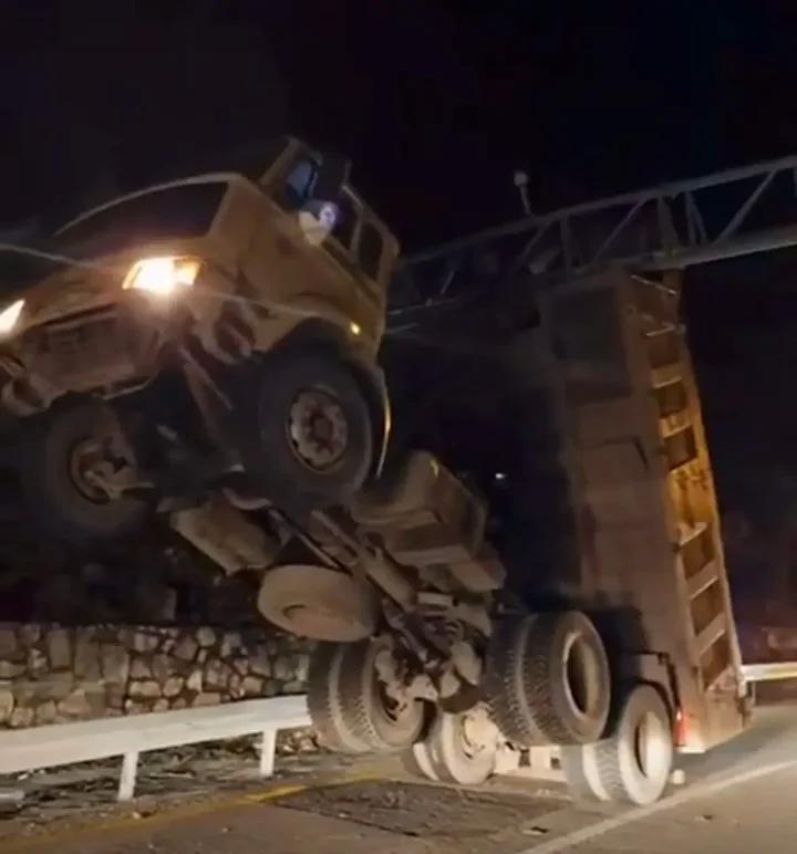 Göynük'te Damper Çarpışması Sonucu Trafik Kazası Yaşandı