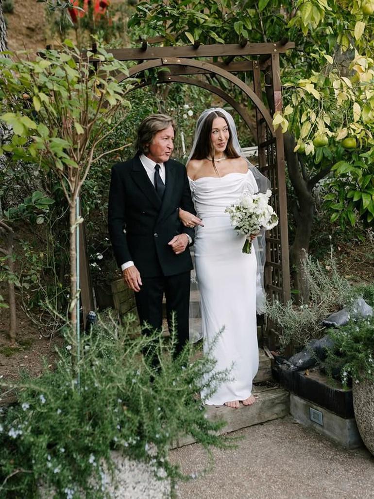 Alana Hadid’in İş ve Köklerine Bağlılığı