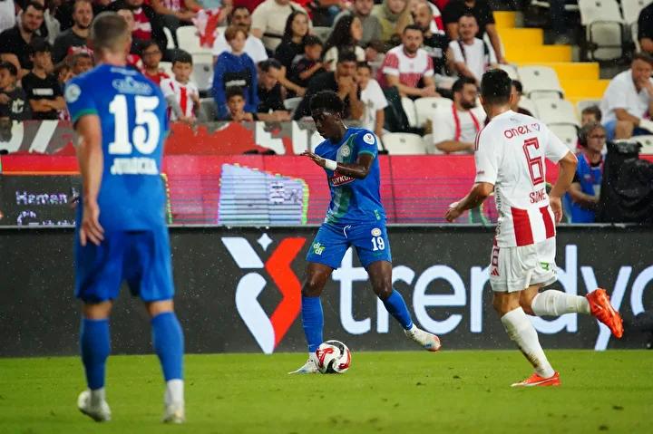 Haftanın En İyi Performans Gösteren Futbolcuları ve Sahaya Dizilişi