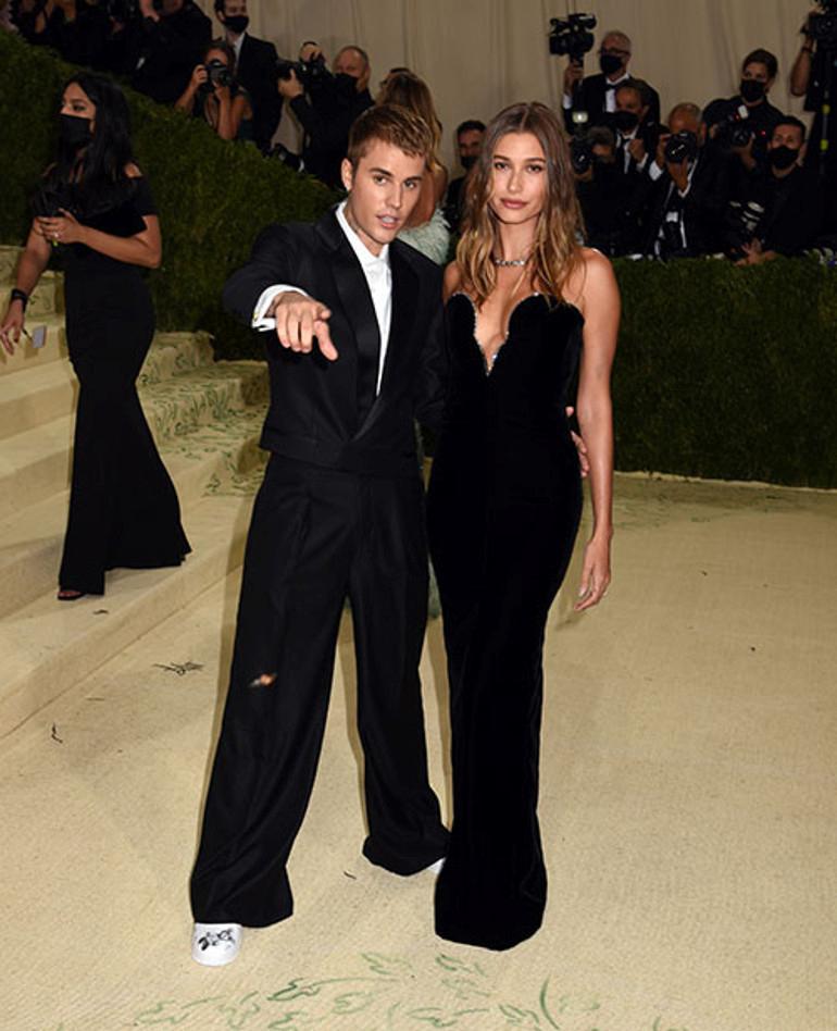 Hailey Baldwin Bieber'in Giyim Krizi ve İş Başarısı Hikayesi