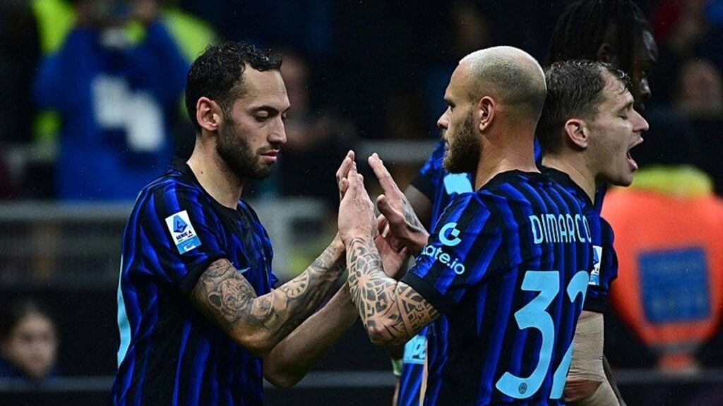 Hakan Çalhanoğlu’ndan Muhteşem Performans: Serie A’da Ayın En İyi Adayı