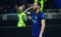 Hakan Çalhanoğlu’nun Inter’de Kalma Kararı ve Fırtına Yaratan Performansı