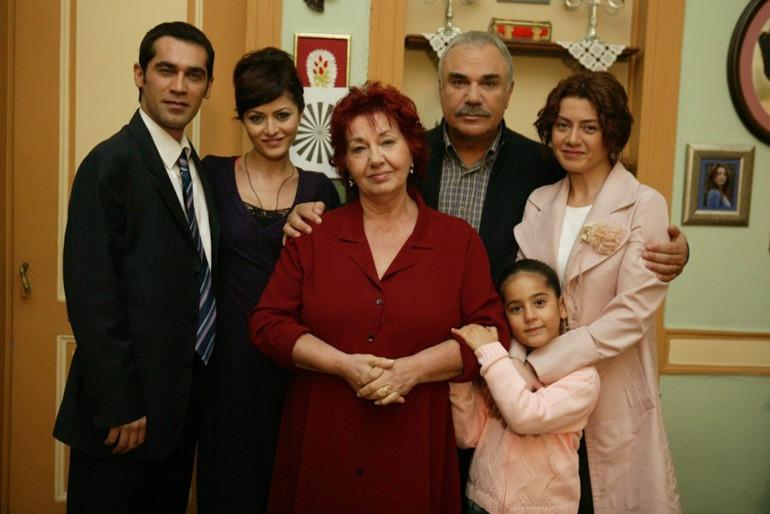 Ünlü Oyuncunun Boğaz Manzaralı Şahane Evi