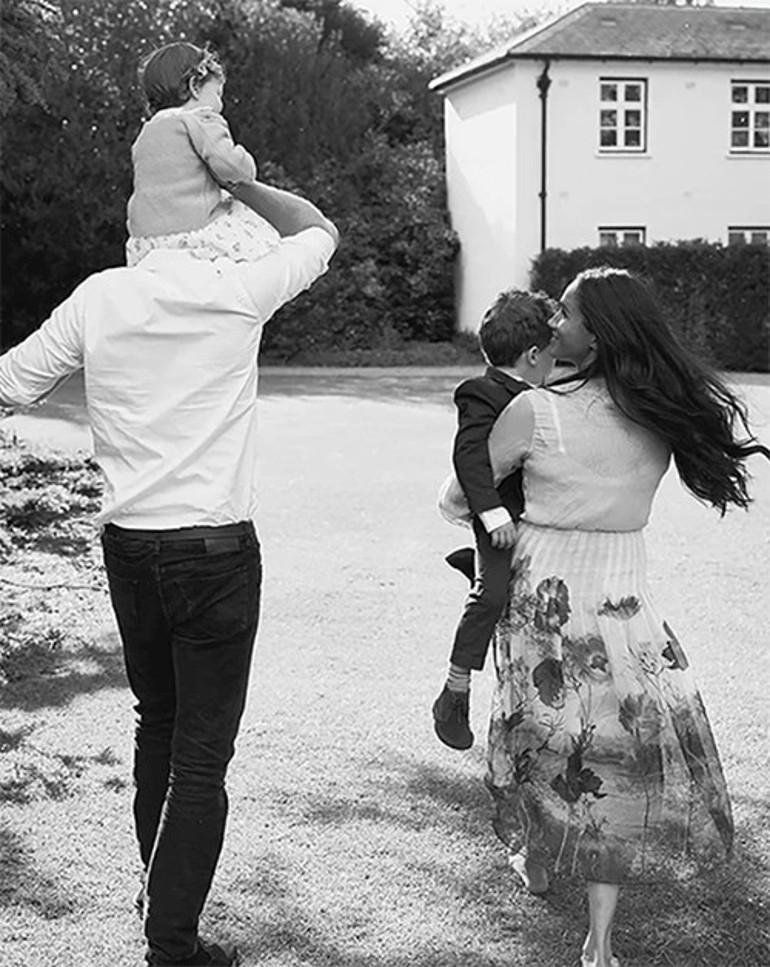 Harry ve Meghan'in California Günleri: Cadılar Bayramı, Eleştiriler ve Gizemler