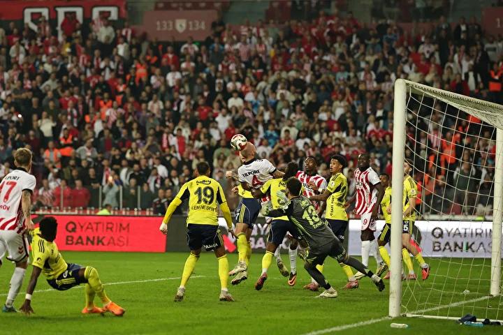 Hasan Şaş'tan Fenerbahçe ve Teknik Direktör Değişikliği Tavsiyesi