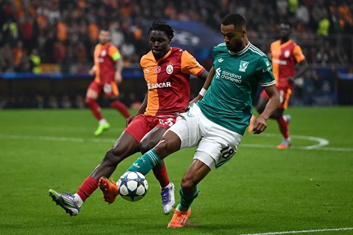 Hasan Şaş'tan Galatasaray ve Singo Yorumu: Transfer Detayları ve Futbol Analizi
