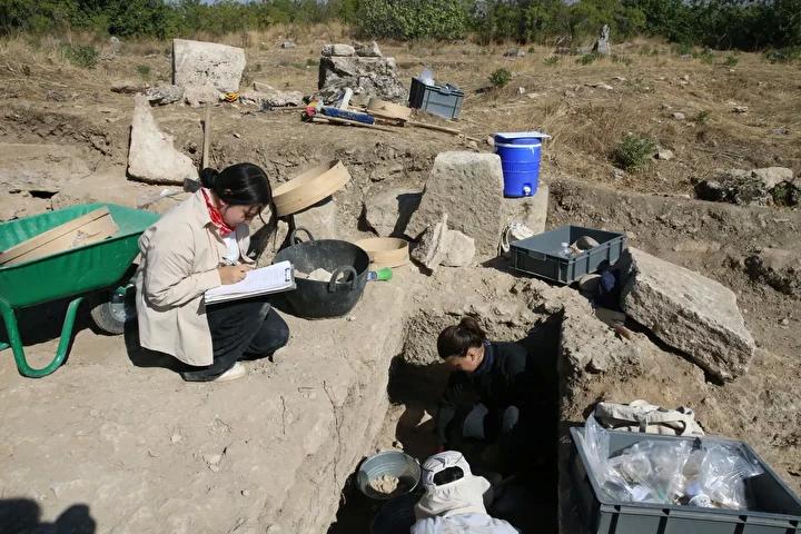 Honaz'da Antik Koleksiyon ve Kaya Mezar Kazılarında Yeni Dönem Başladı