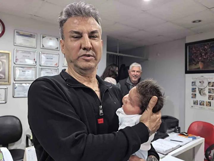 İnegöl'de Sağlık Hikayesi: 6 Kilo 150 Gram Doğan Bebek ve Mutlu Aile