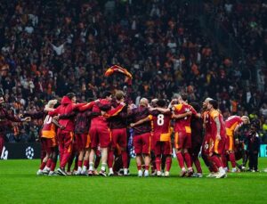 İngiliz Medyasından Galatasaray – Liverpool Maçı Değerlendirmeleri ve Teknik Direktör Arne Slot’un Kararları